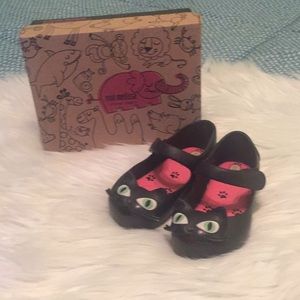 Mini Melissa cat shoes size 8 toddler